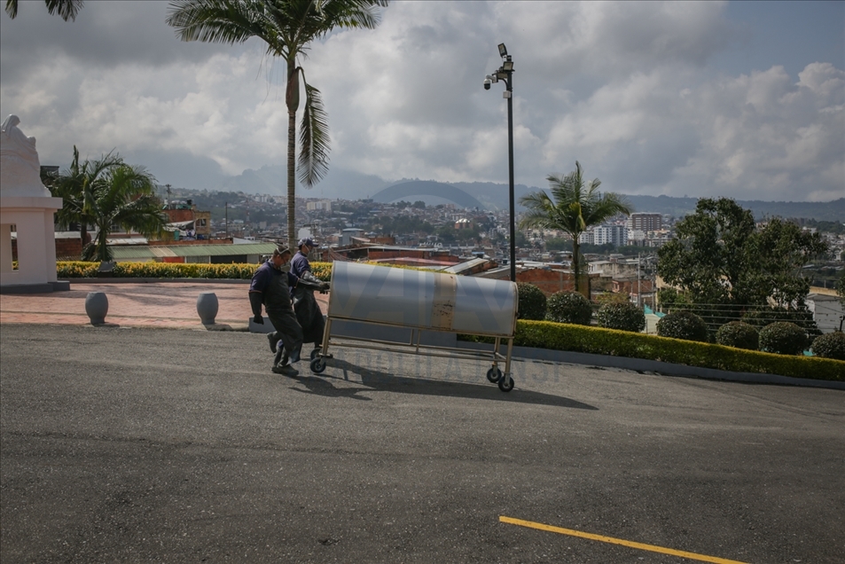 Cementerio en Fusagasugá, Colombia, exhumará tumbas para abrir espacio a víctimas de COVID-19