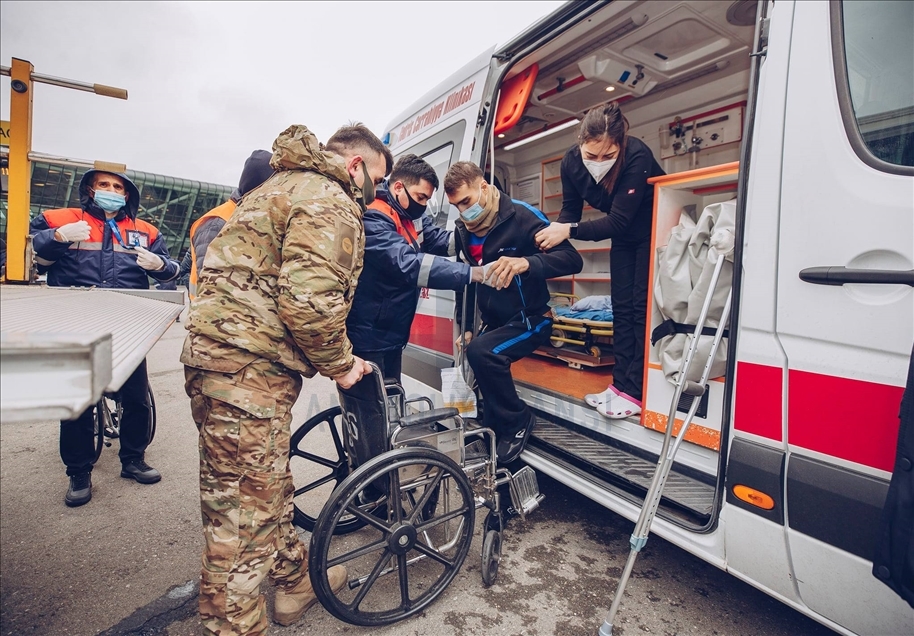 На лечение в Турцию направлены 10 ветеранов войны в Карабахе