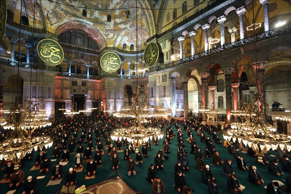 مراسم «لیله الرغائب» در استانبول ترکیه