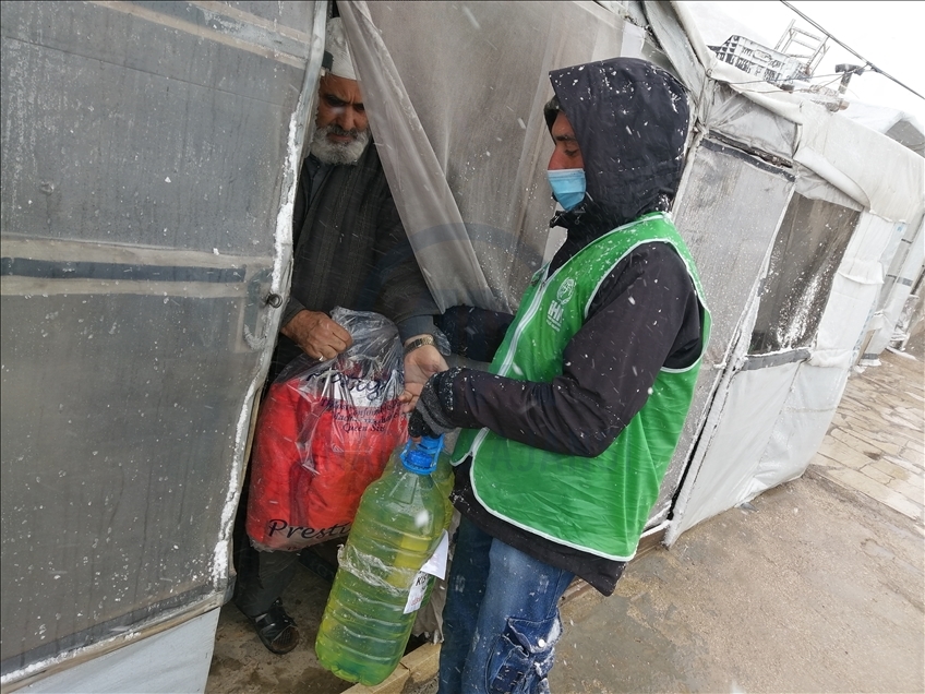 لبنان.. الإغاثة التركية تقدم مساعدات للاجئي سوريا وفلسطين