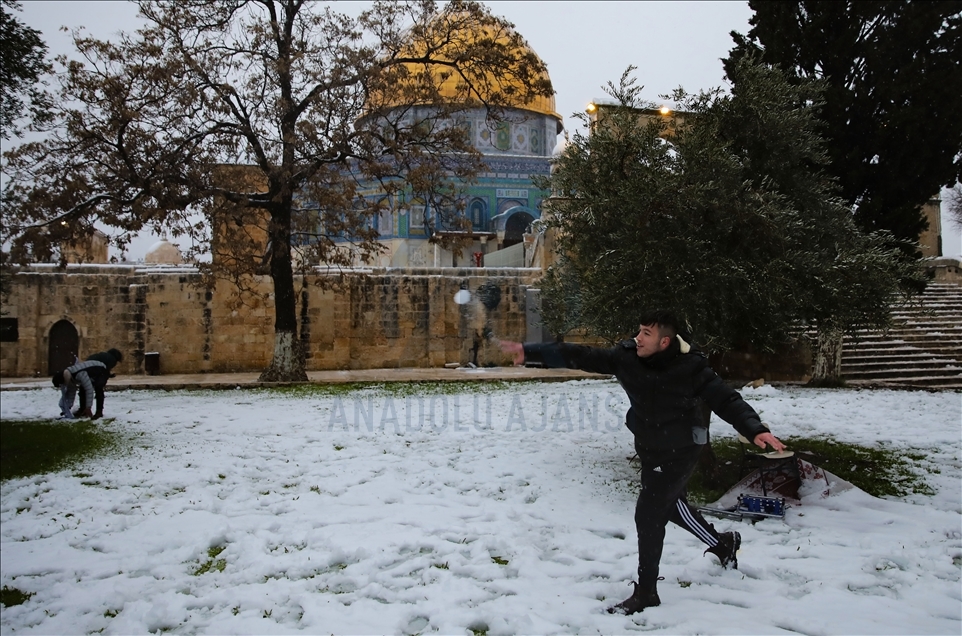 Jérusalem vêtue de blanc, sous la neige