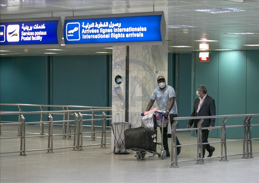 إضراب الخطوط التونسية.. توقف الملاحة بمطار "قرطاج" الدولي