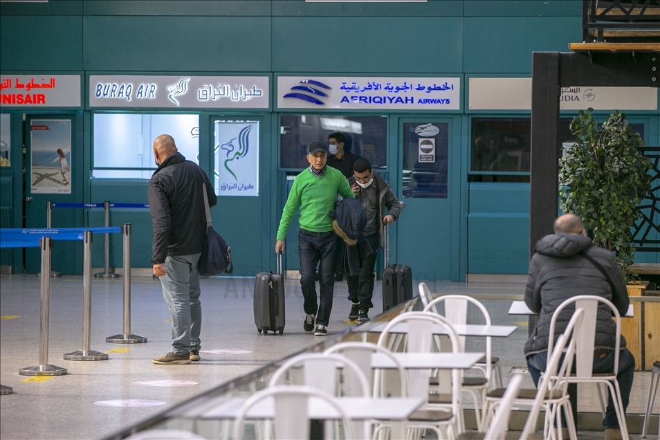 إضراب الخطوط التونسية.. توقف الملاحة بمطار "قرطاج" الدولي