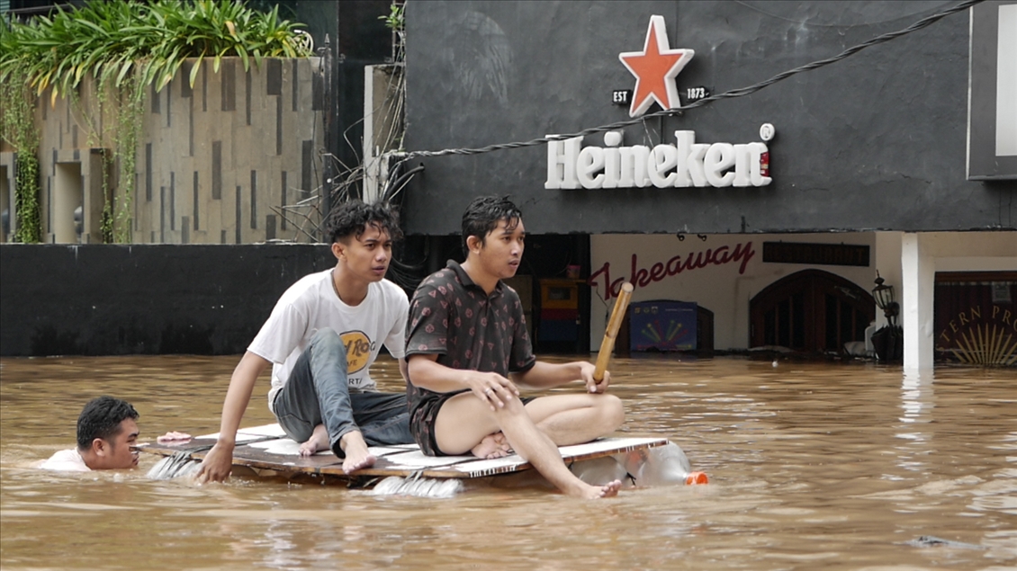 Nuevas inundaciones se presentan en Yakarta, Indonesia