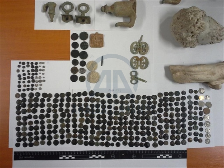 Венгрия вернет Турции 412 контрабандных артефактов