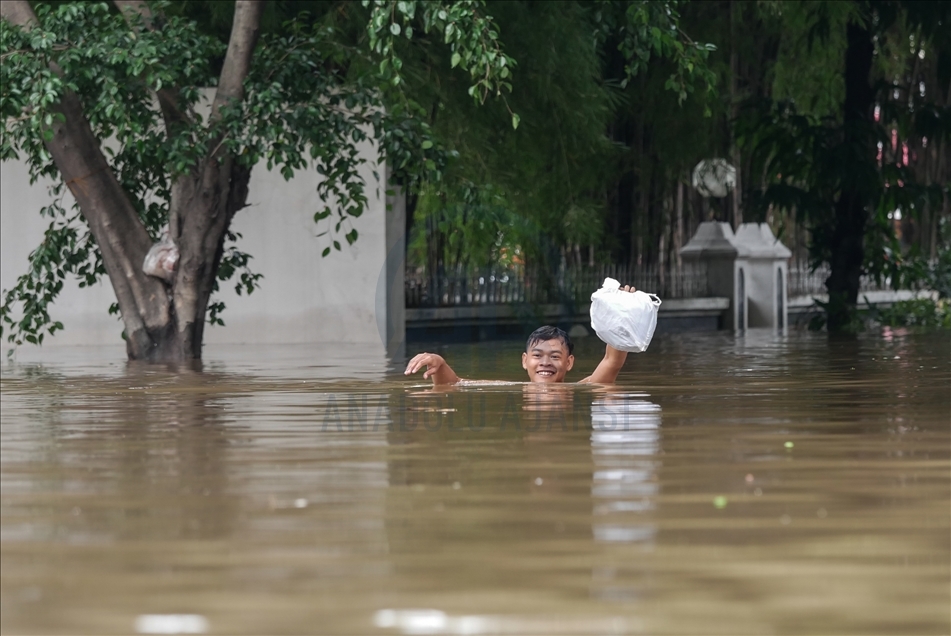 Nuevas inundaciones se presentan en Yakarta, Indonesia