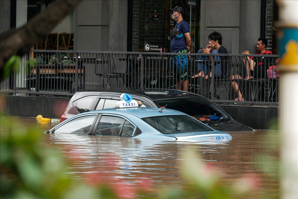 Nuevas inundaciones se presentan en Yakarta, Indonesia