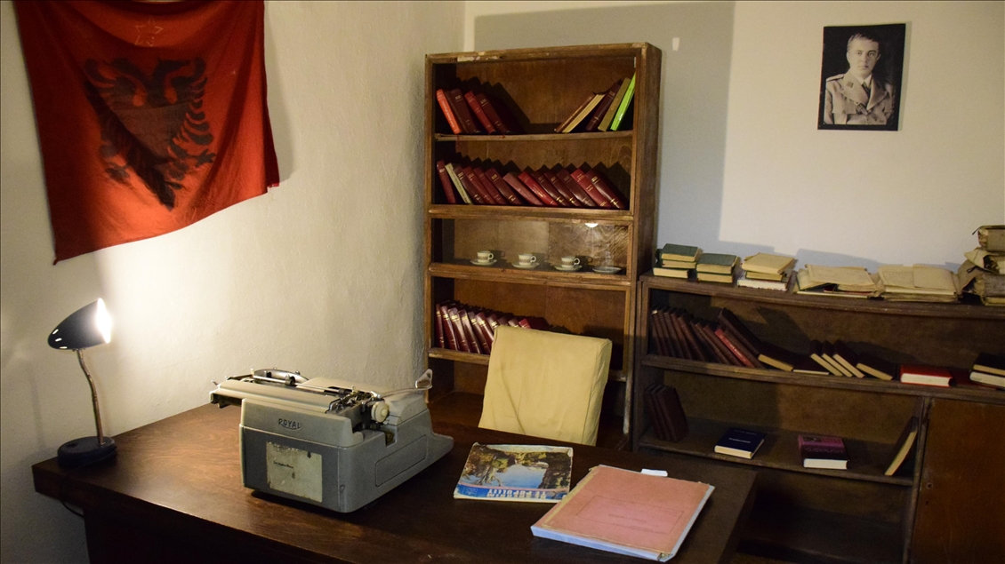 Tri dekada nga rrëzimi i shtatores së diktatorit Enver Hoxha, persekutimet dokumentohen në muze