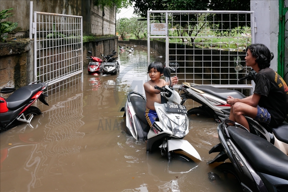 Nuevas inundaciones se presentan en Yakarta, Indonesia