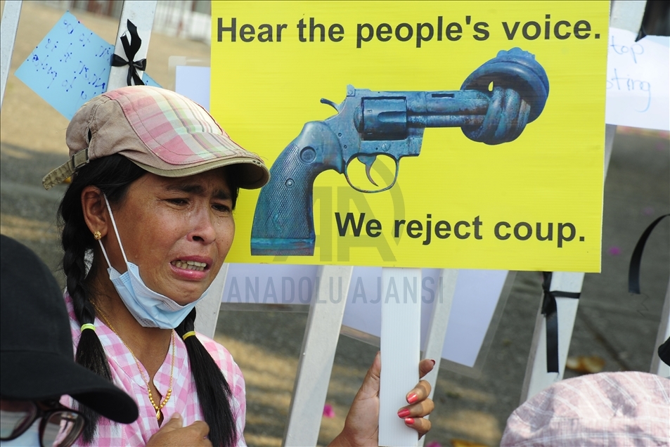 Continúan las protestas a favor de la democracia en Myanmar