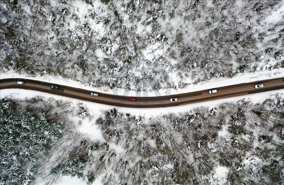 Snowfall in Kocaeli's winter tourism center Kartepe