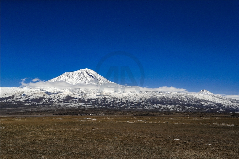 Snow blankets Turkey’s eastern Agri province