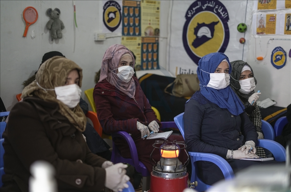 İdlib'de "Her Evde Bir Sağlıkçı" projesi başladı