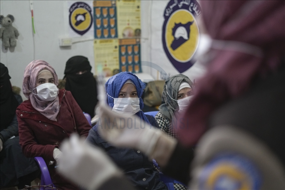 İdlib'de "Her Evde Bir Sağlıkçı" projesi başladı