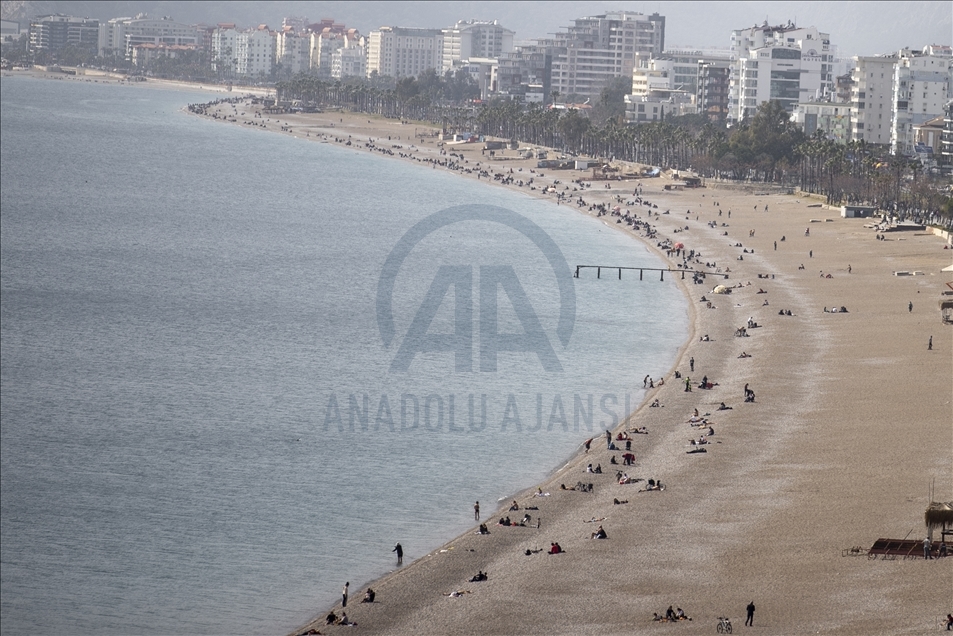 Antalya'da güneşli hava