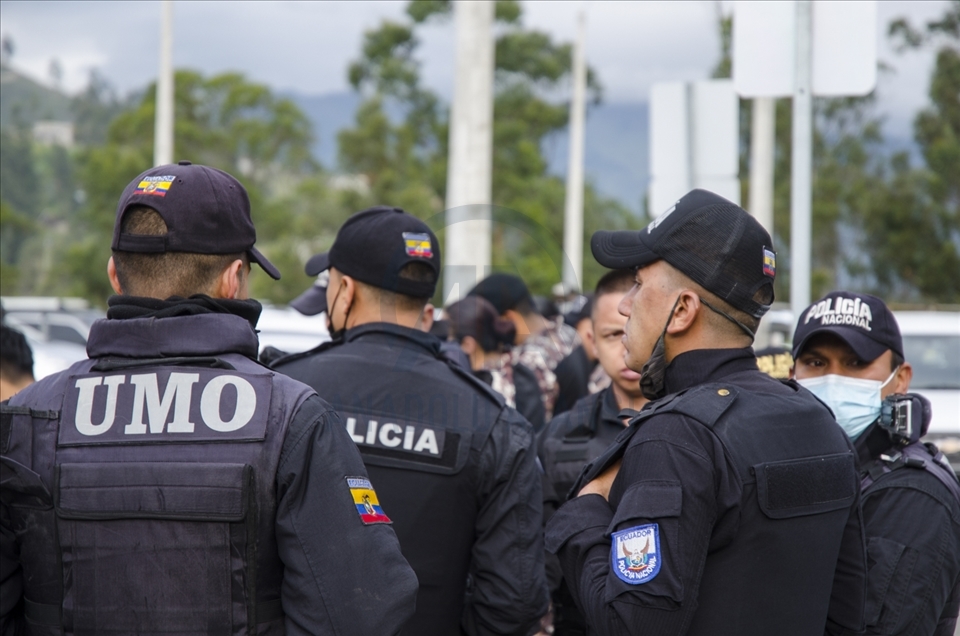 Crisis en Ecuador tras muerte de al menos 80 personas en motines en tres cárceles