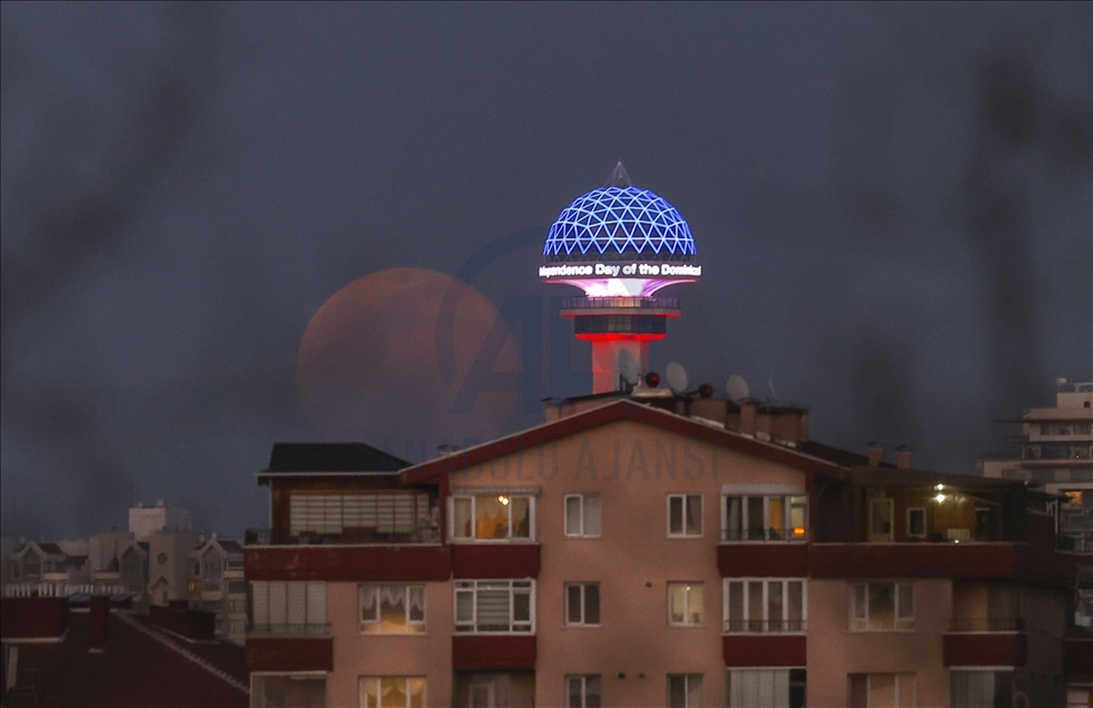 Ankara'da dolunay