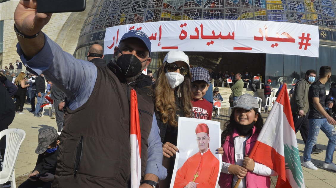 Lübnan'a destek için uluslararası konferans çağrısında bulunan Maruni Patriğe Lübnanlılardan destek geldi
