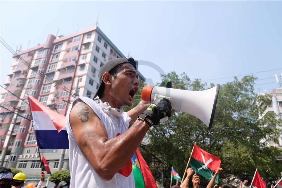 Continúan la protestas contra el golpe de Estado en Myanmar