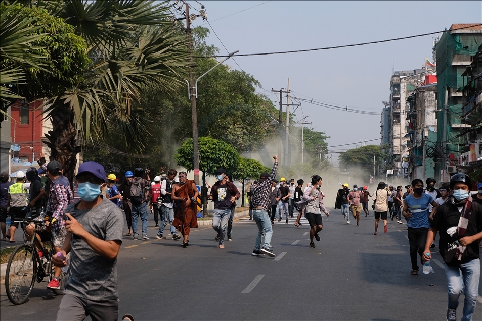 Continúan la protestas contra el golpe de Estado en Myanmar