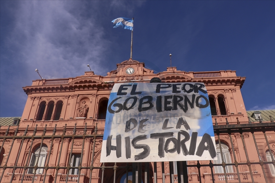 Los argentinos protestaron contra el escándalo de vacunas VIP