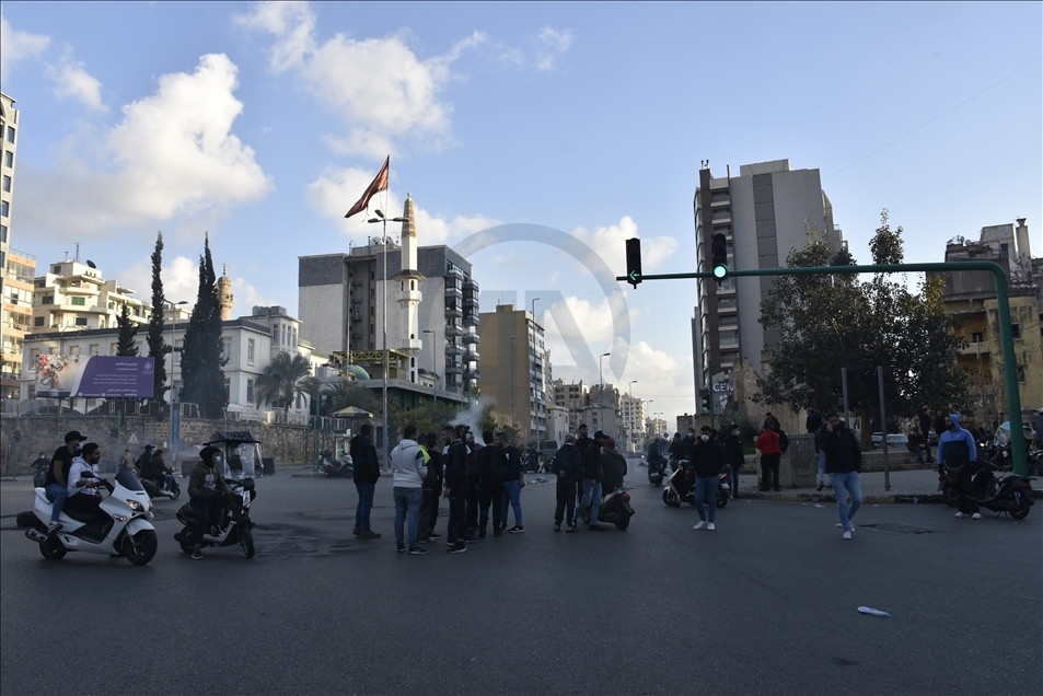 Protesta contra los cortes de electricidad en Beirut