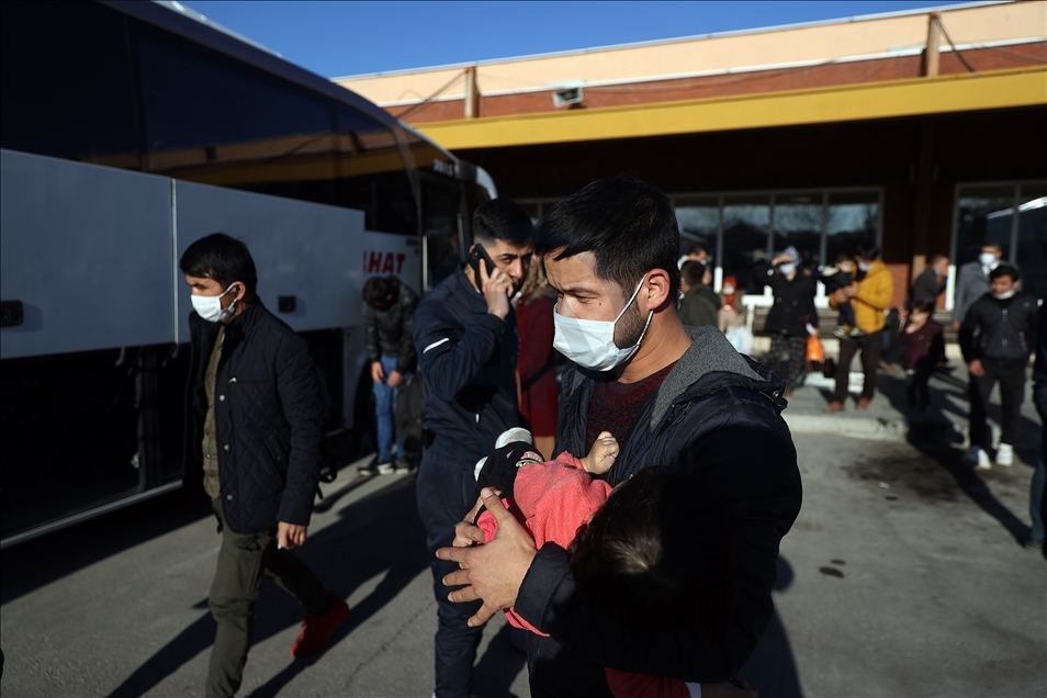 Greqia kthen me dhunë familjet afgane drejt Turqisë