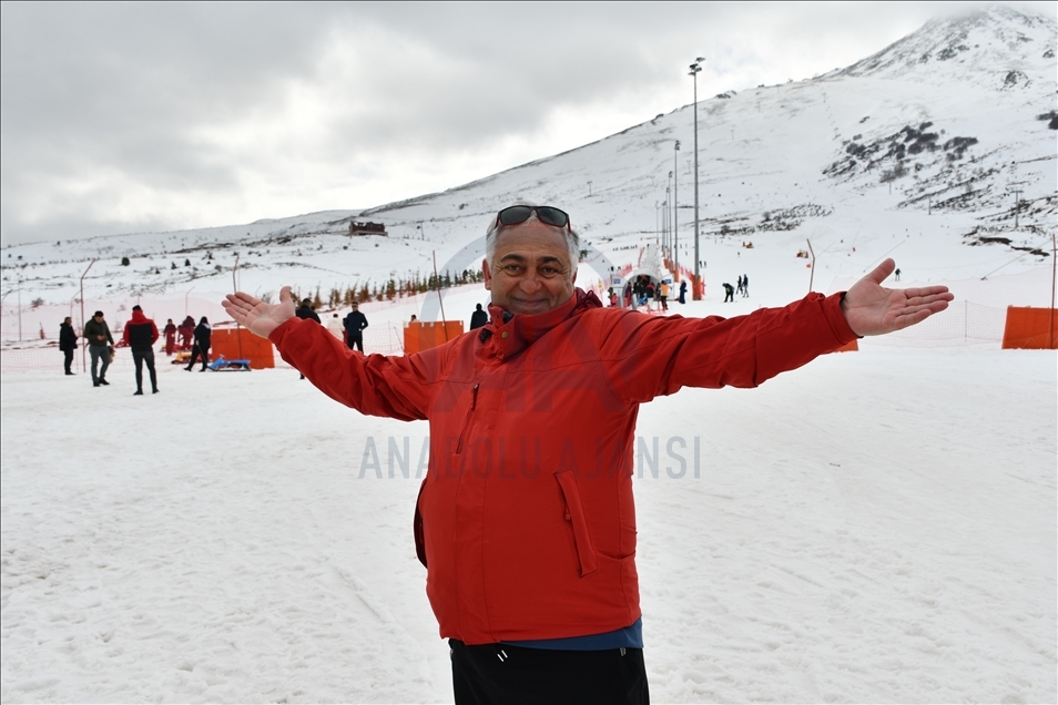 Sivas'ın parlayan "yıldız"ı Türkiye'deki en iyi kayak merkezlerinden biri olmayı hedefliyor