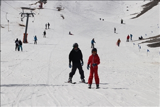 Turquie: Le centre de ski de Denizli accueille 100 000 visiteurs