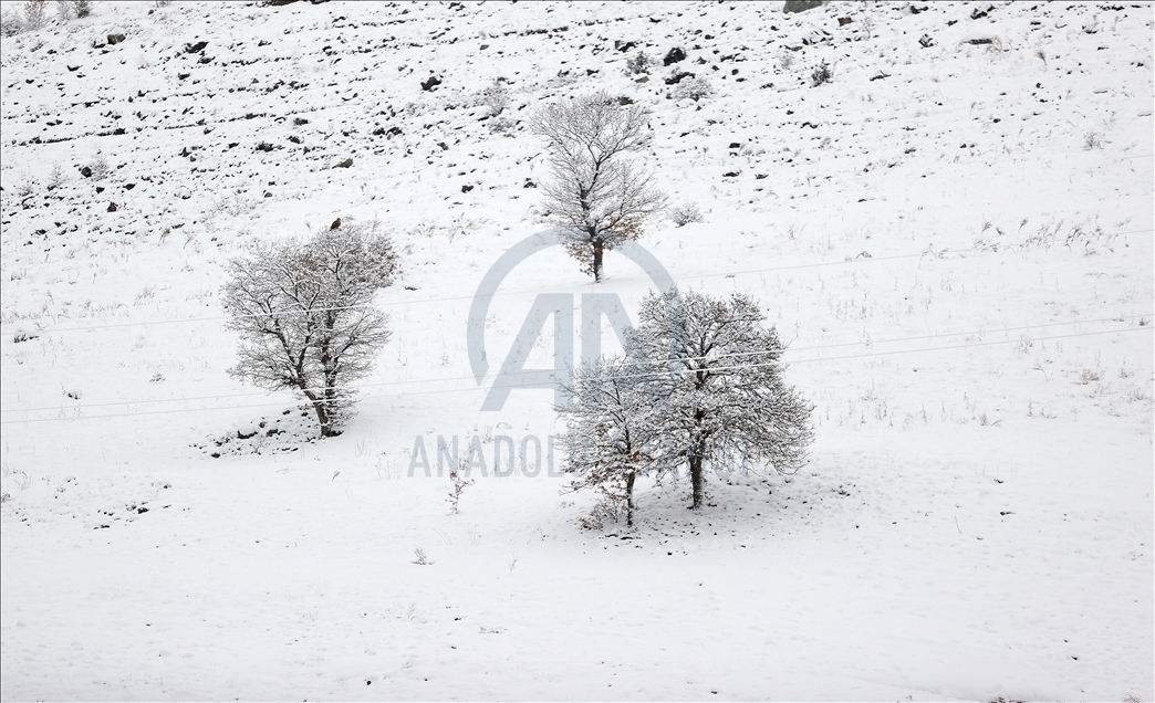 Konya'nın Seydişehir ilçesinde kar kalınlığı 35 santimetreyi aştı
