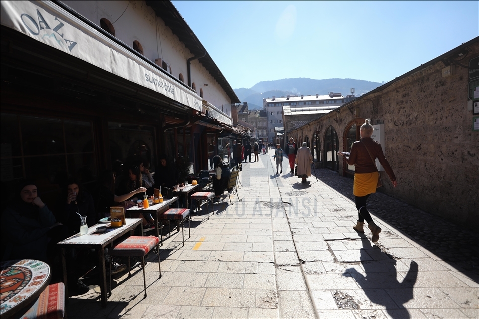 Sarajevo: Raste broj oboljelih od COVID-19, građani sve manje poštuju mjere zaštite 