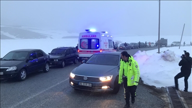 Military helicopter crashes in eastern Turkey, 9 martyred