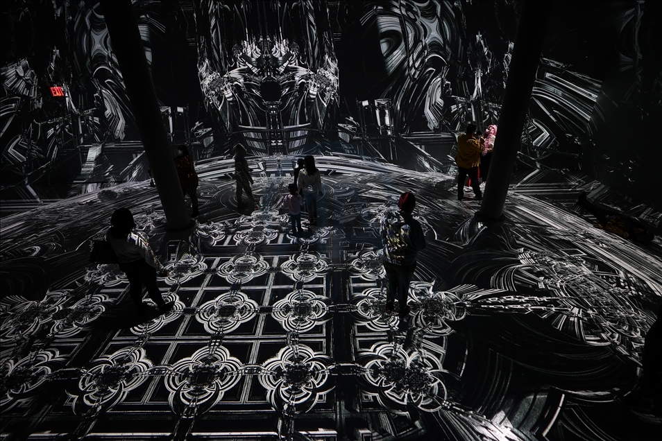 New York'taki ARTECHOUSE sanat merkezi görsel-işitsel sergi için kapılarını ziyaretçilere açtı