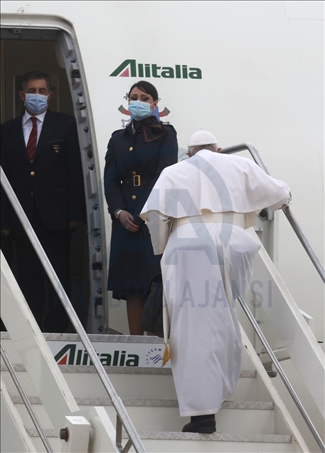 Pope Francis leaves for his trip to Iraq