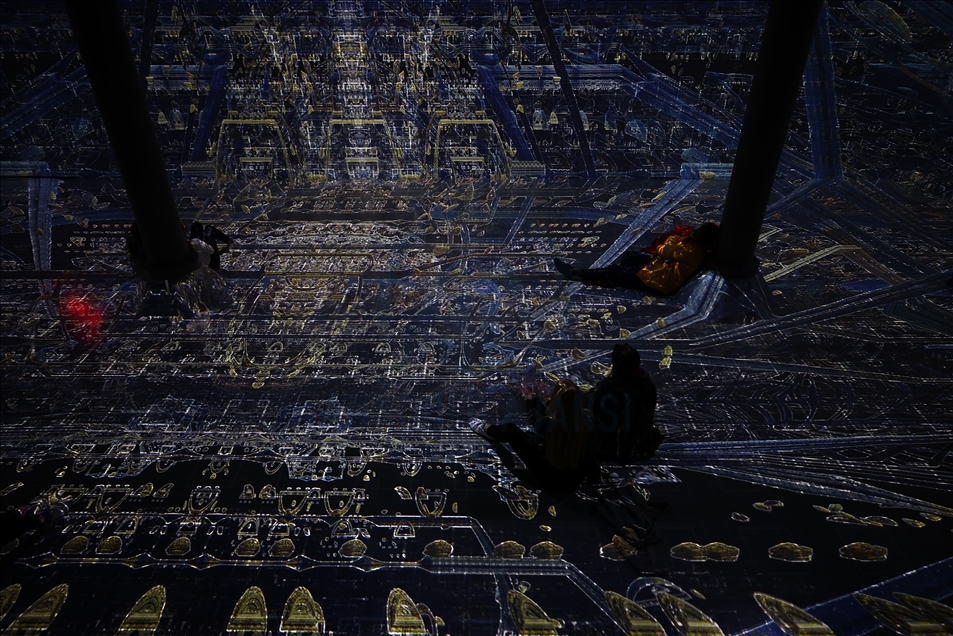 New York'taki ARTECHOUSE sanat merkezi görsel-işitsel sergi için kapılarını ziyaretçilere açtı