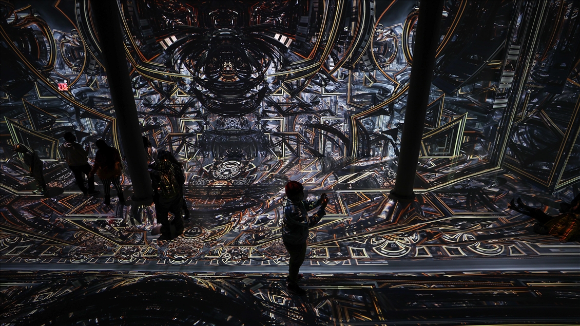 New York'taki ARTECHOUSE sanat merkezi görsel-işitsel sergi için kapılarını ziyaretçilere açtı