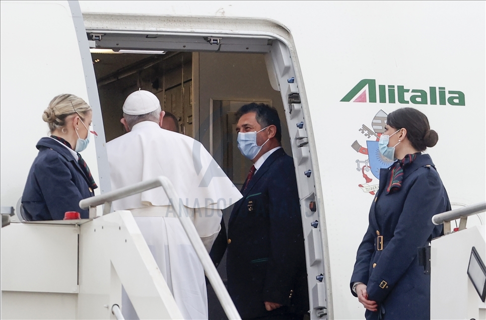 Pope Francis leaves for his trip to Iraq