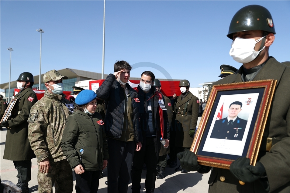 Turkey: Military funeral held for martyrs from crash