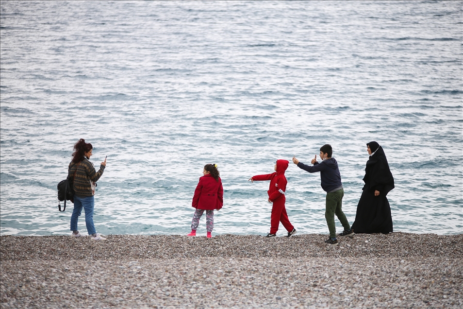 "Turizmin başkenti" Antalya'da "kısıtlamasız" ilk cumartesi