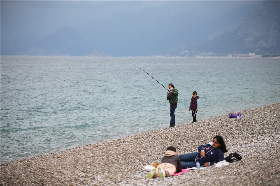 "Turizmin başkenti" Antalya'da "kısıtlamasız" ilk cumartesi