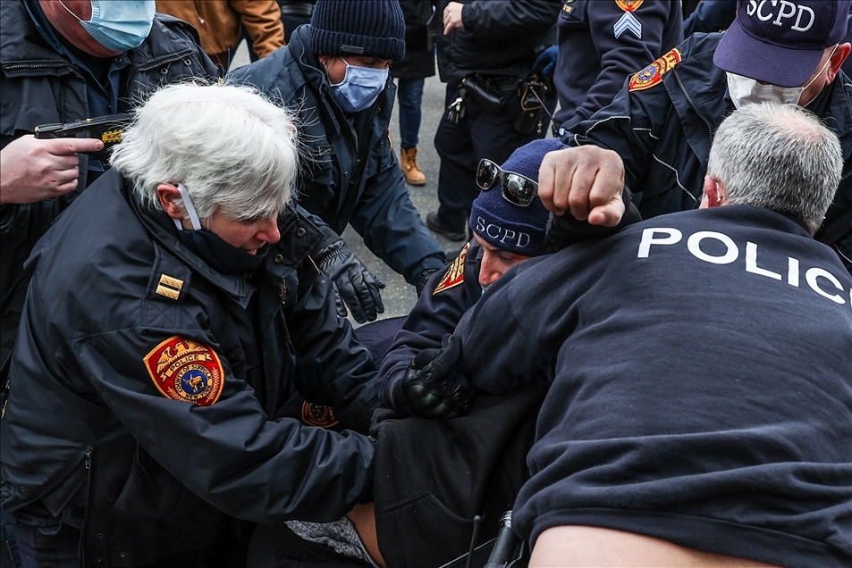 SHBA, përleshje mes grupeve pro dhe kundër Trumpit