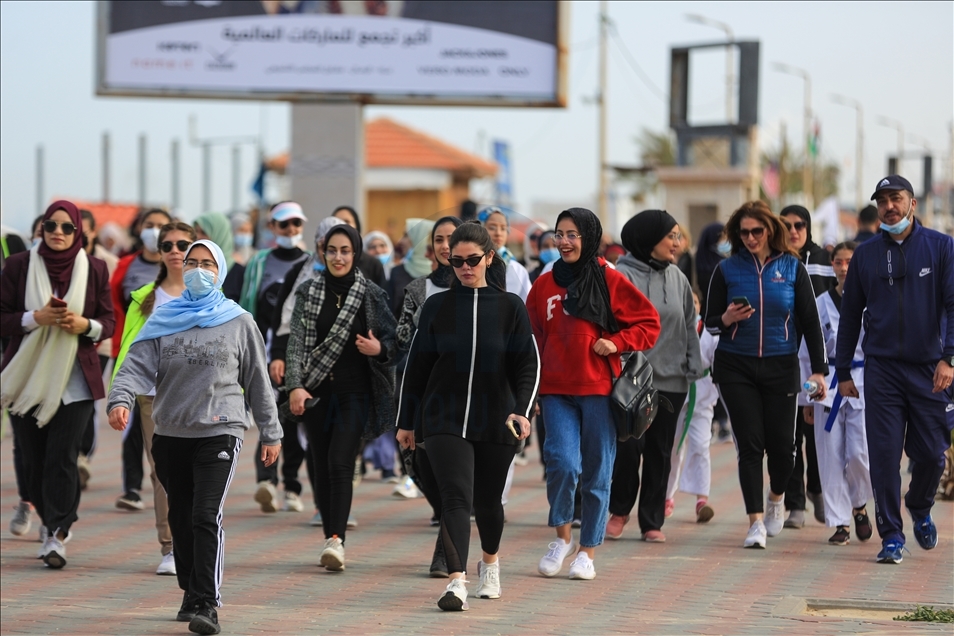 "خُطى واثقة".. فعالية رياضية بغزة بمناسبة يوم "المرأة العالمي"