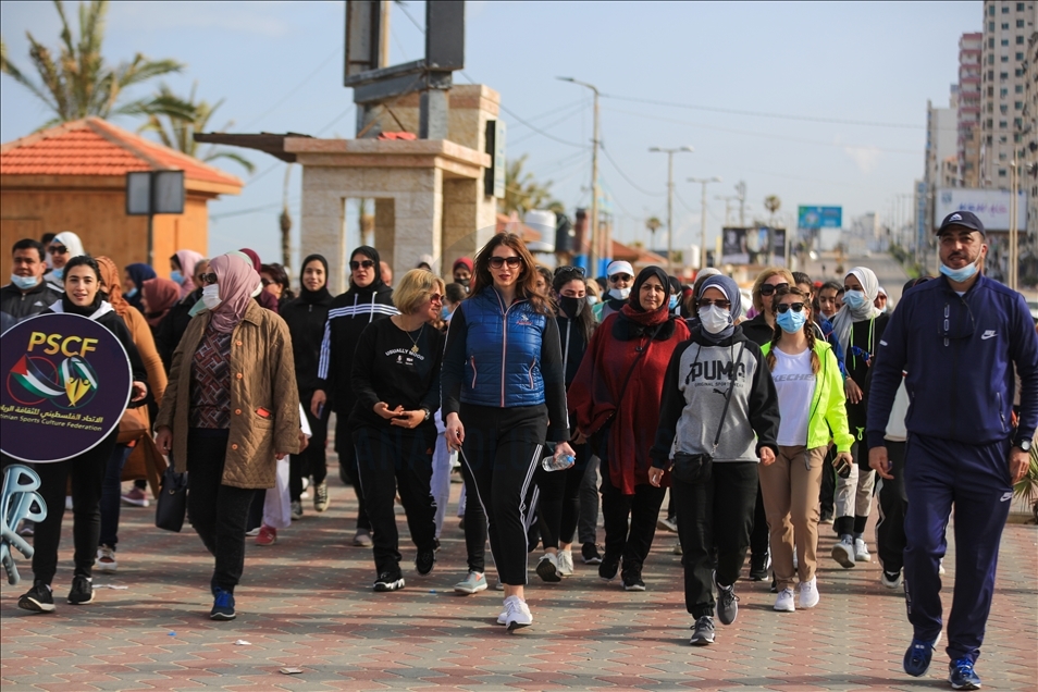 "خُطى واثقة".. فعالية رياضية بغزة بمناسبة يوم "المرأة العالمي"