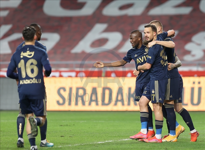 İttifak Holding Konyaspor - Fenerbahçe