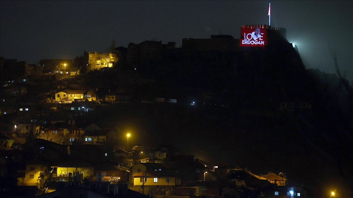 Ankara Kalesi'ne "Love Erdoğan" ışıklandırılması