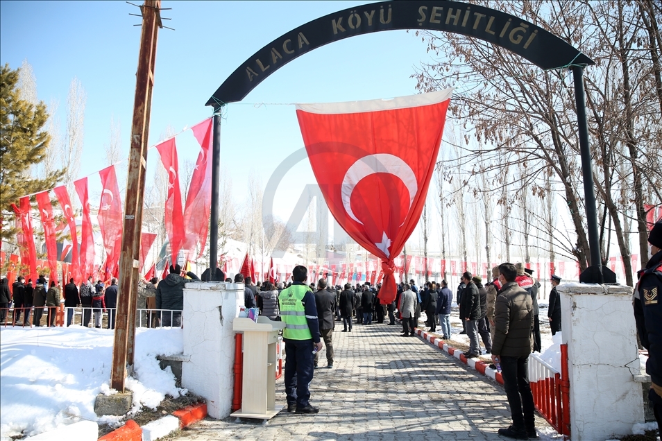 Erzurum'daki Alaca şehitleri 103. yılında törenle anıldı