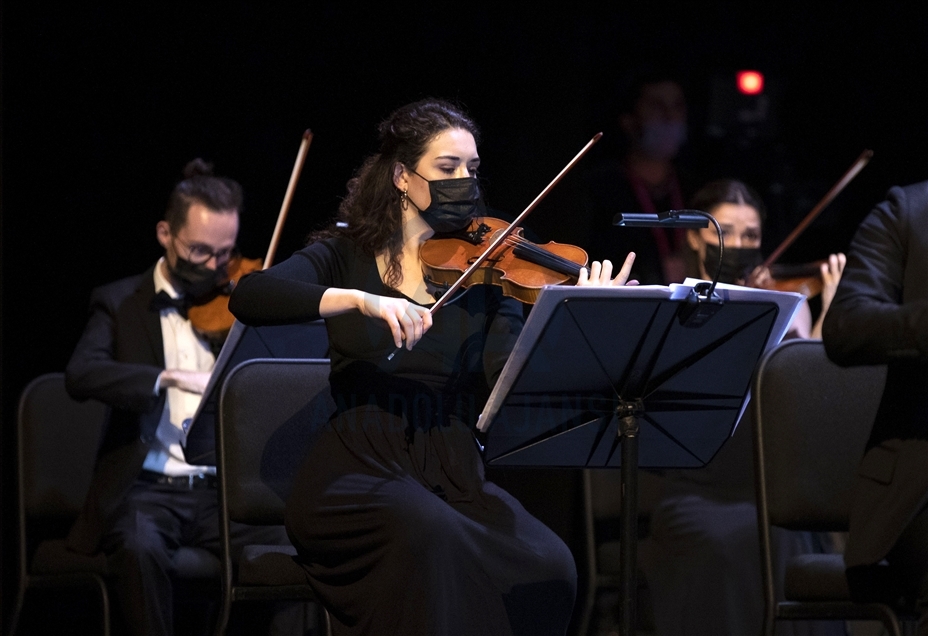 TRT Filarmoni Orkestrası ilk kez sanatseverlerin karşısına çıktı