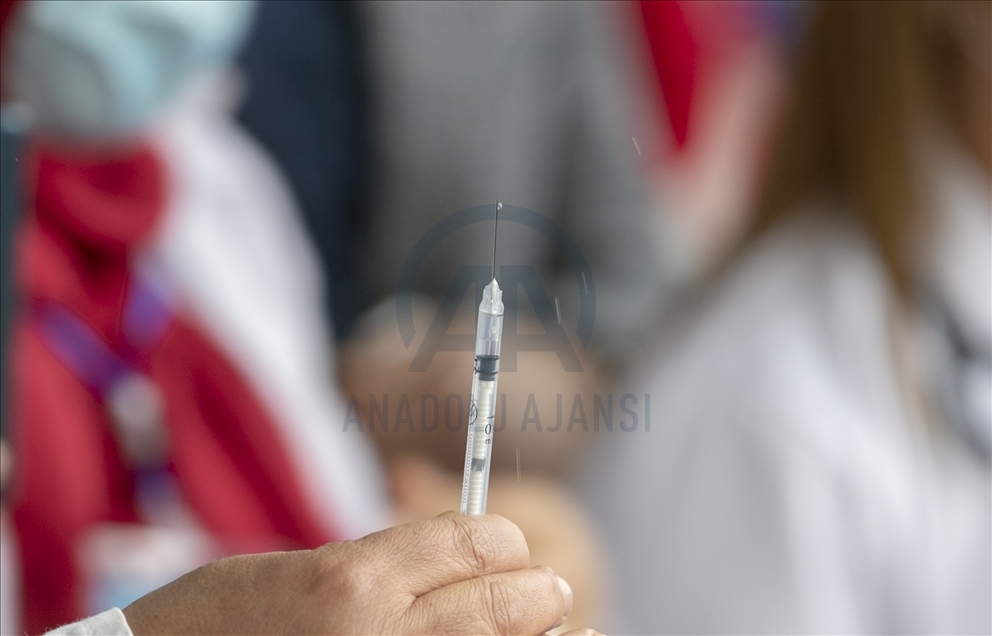 باللقاح الروسي.. انطلاق حملة التطعيم ضد كورونا في تونس