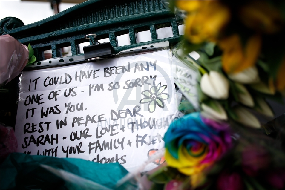 Londres rinde un homenaje a Sarah Everard, asesinada por un policía