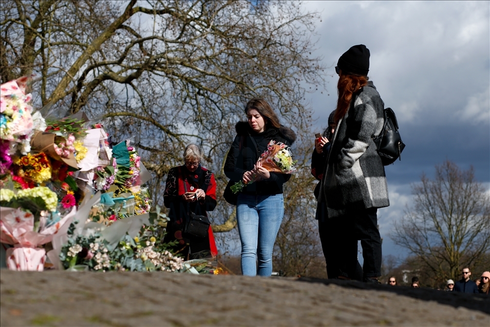 Londres rinde un homenaje a Sarah Everard, asesinada por un policía